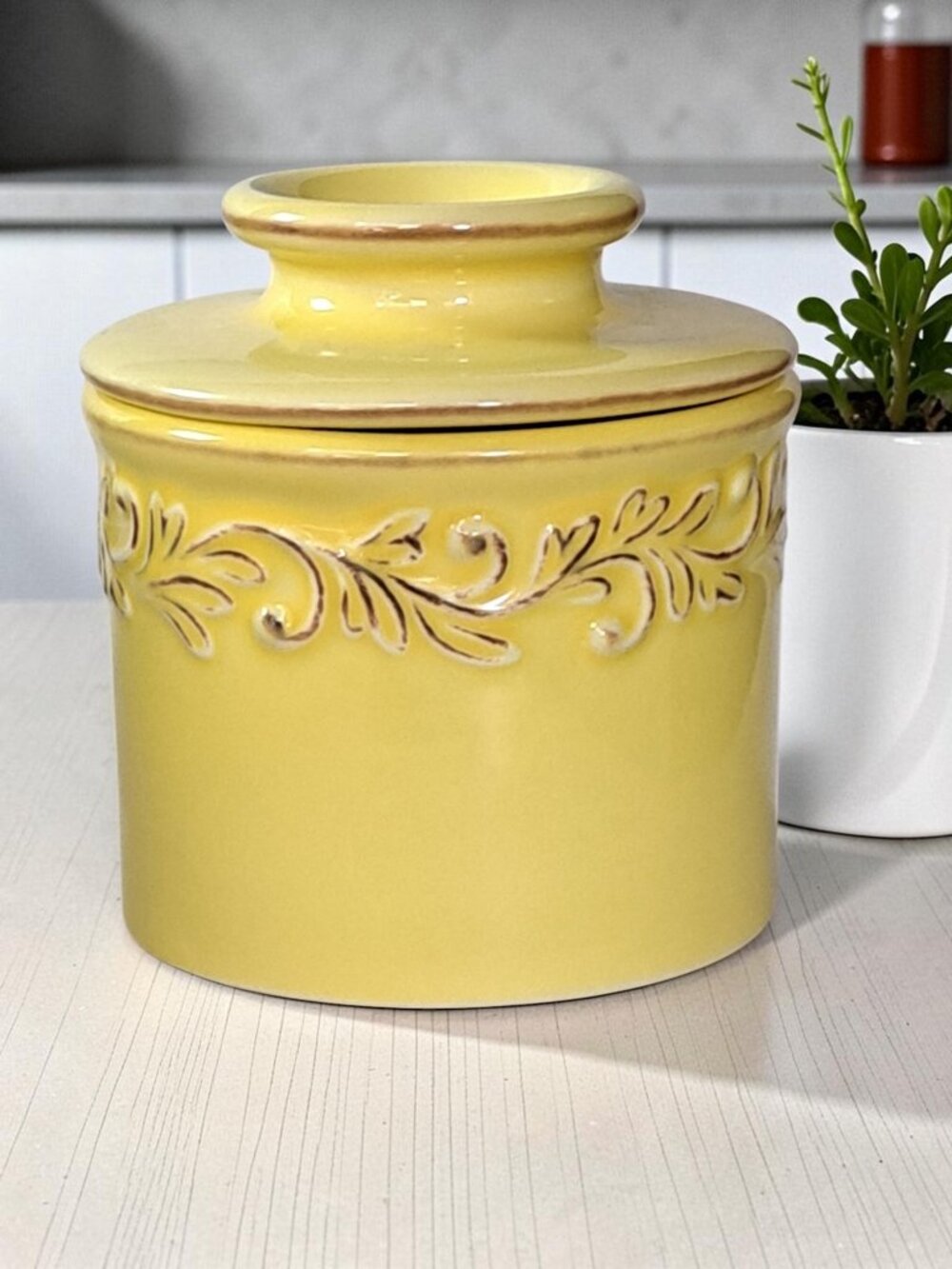 L Tremain Butter Bell Goldenrod Yellow Keeper